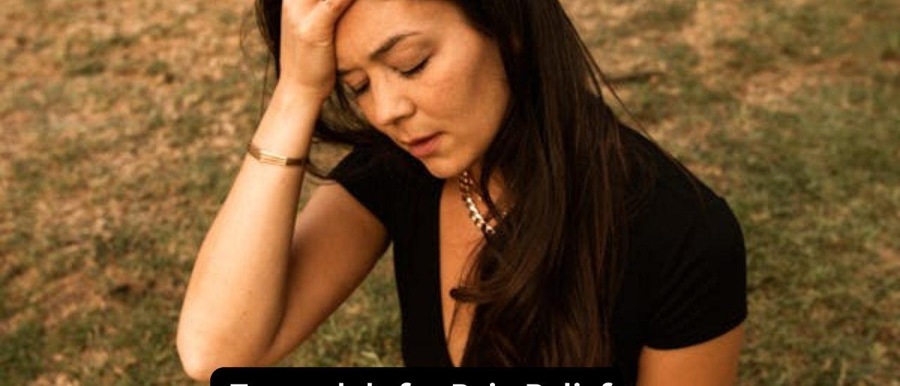 Distraught girl representing pain and discomfort, with a simple background